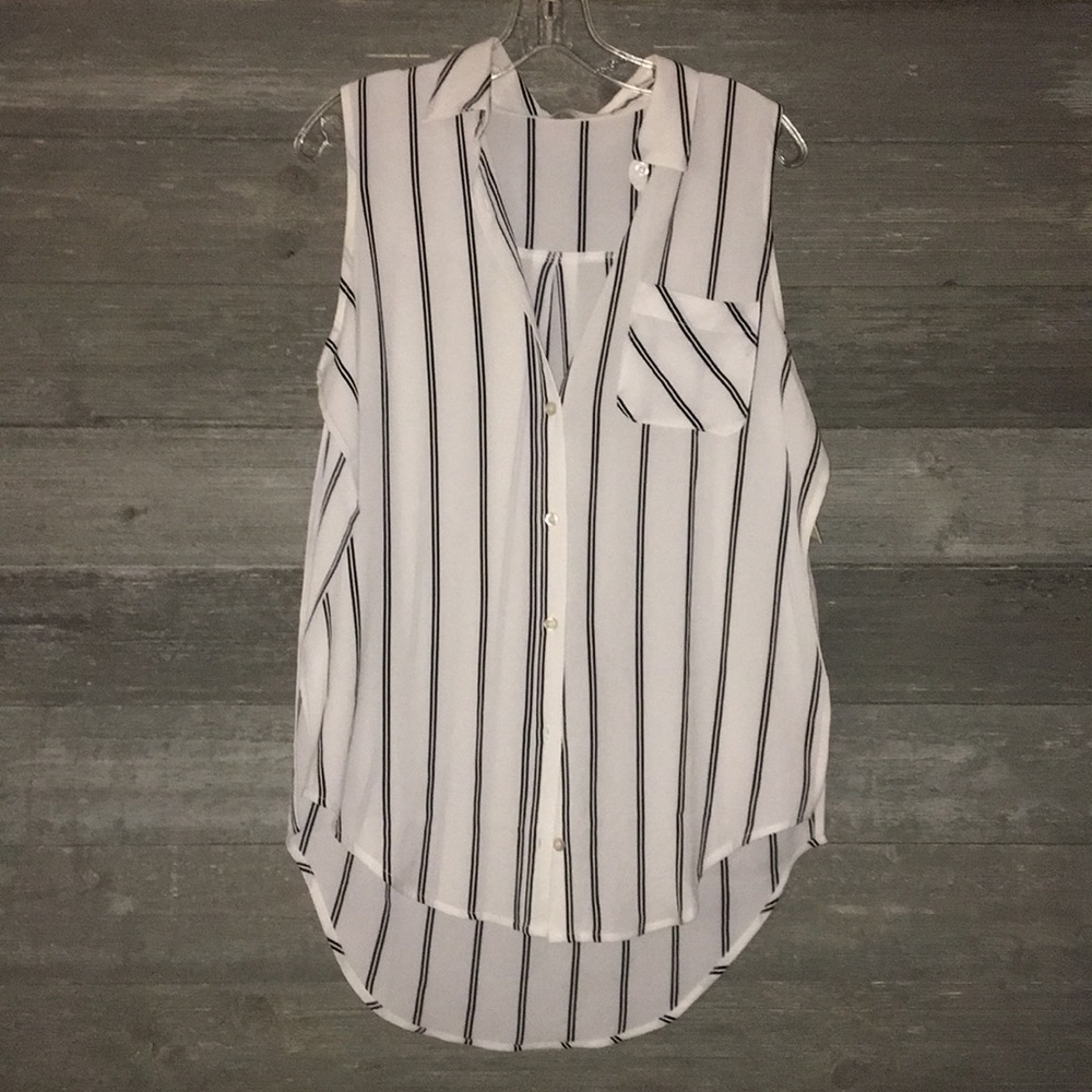 White & black button up tank
